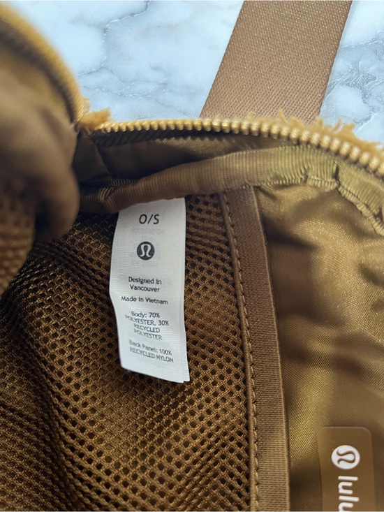 lululemon bag amazon dupe 10 Lululemon Belt Bag Dupes